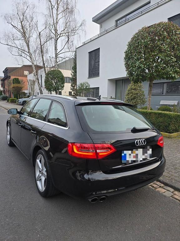 Gebraucht Audi A4 S-Line 177 PS (130 kW) 2015 Schwarz Kombi