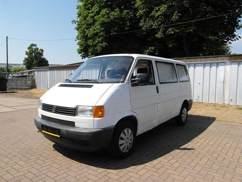 Gebraucht VW Caravelle 68 PS (50 kW) 1999 Weiß Van / Kleinbus