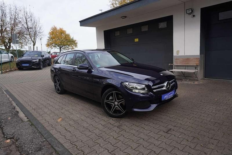 Gebraucht Mercedes C250 204 PS (150 kW) 2016 Blau Kombi