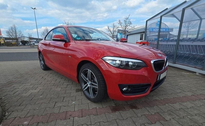 Gebraucht BMW 230 Sport Line 252 PS (185 kW) 2017 Rot Coupé