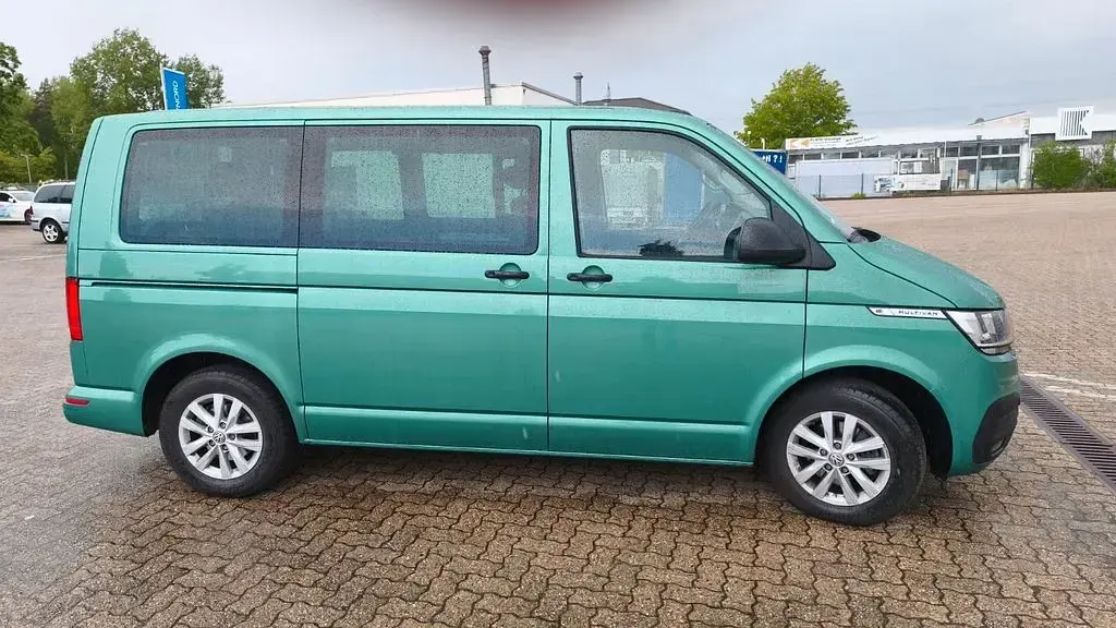 Gebraucht VW T6.1 Edition 150 PS (110 kW) 2022 Grün Van