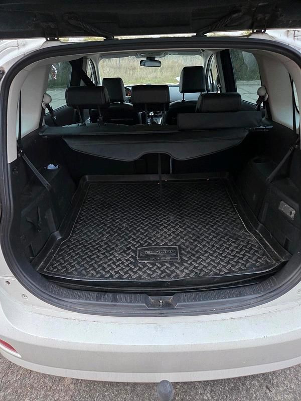 Gebraucht Mazda 5 143 PS (105 kW) 2009 Weiß Van / Kleinbus