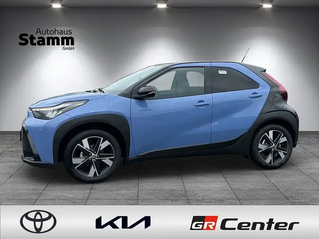 Neu Toyota Aygo X 116 PS (85 kW) 2026 Violett SUV