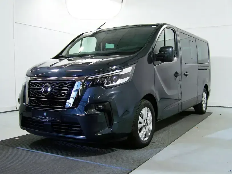 Gebraucht Nissan Primastar 360º 170 PS (125 kW) 2022 Schwarz (metallic) Van / Kleinbus