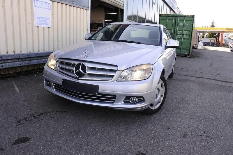 Gebraucht Mercedes C180 156 PS (114 kW) 2007 Silber Limousine