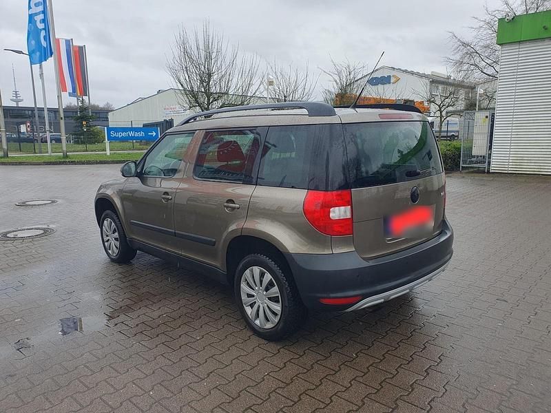 Gebraucht Skoda Yeti 105 PS (77 kW) 2011 Braun SUV