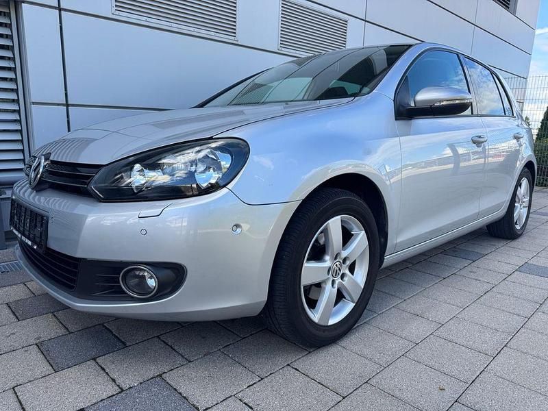 Silber Gebraucht 2010 VW Golf VI Team Limousine | 6.890 € (Etwas zu teuer) - Bild 1/4