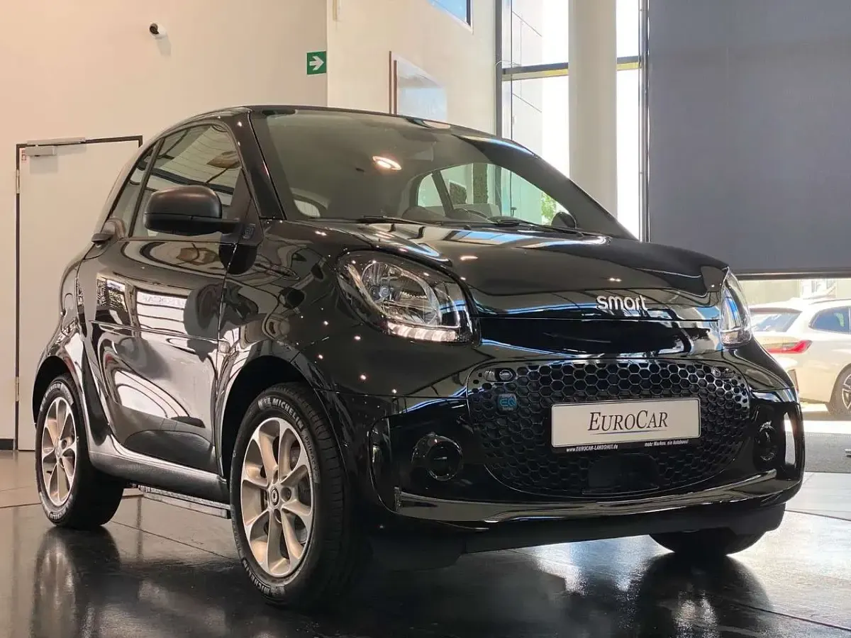 Gebraucht Smart ForTwo Coupé 60 kW (82 PS) 2023 Schwarz Coupé