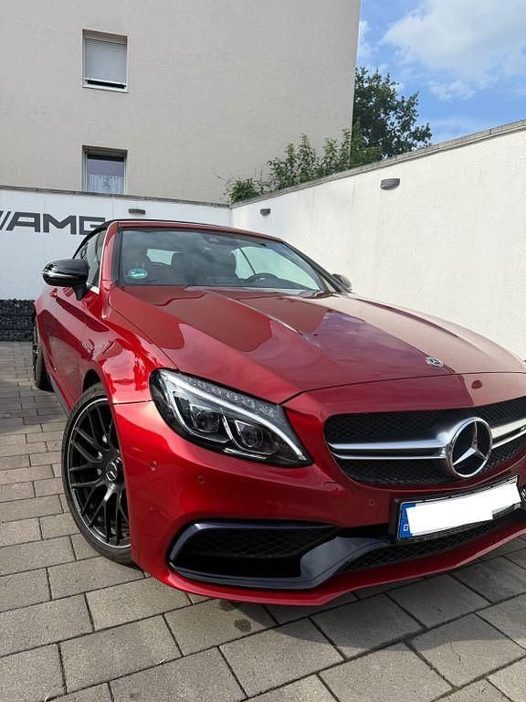 Rot Gebraucht 2018 Mercedes C63 AMG AMG Cabrio | 57.950 € (Fairer Preis) - Bild 1/4