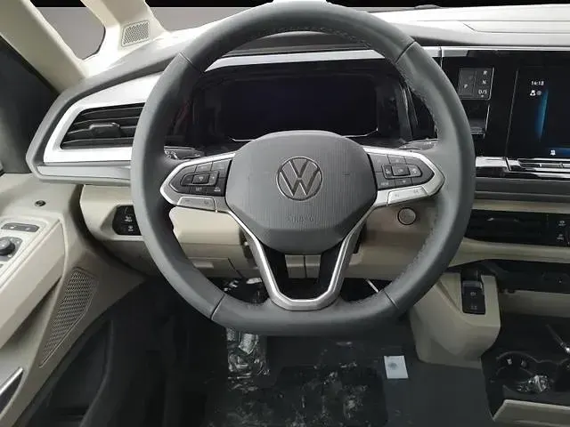 Neu VW California Beach 150 PS (110 kW) 2025 Manufacturer Van