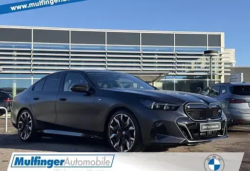Neu BMW i5 Shadowline 442 kW (601 PS) 2026 Frozen deep grey Limousine