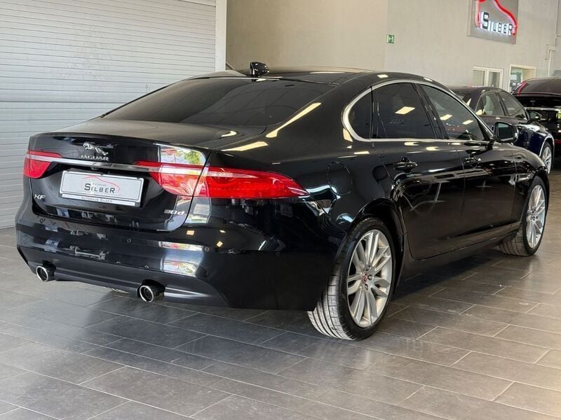 Gebraucht Jaguar XF Prestige 301 PS (221 kW) 2017 Schwarz Limousine