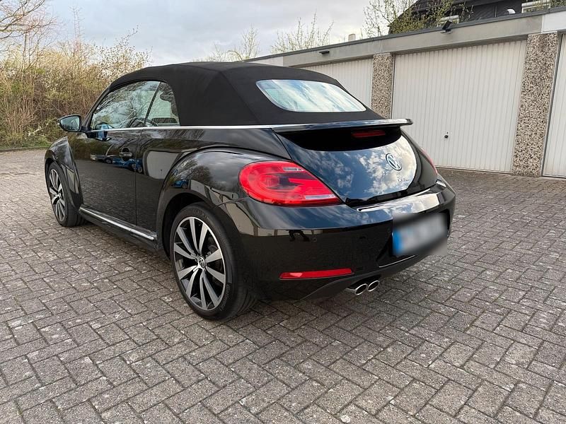 Gebraucht VW Beetle Cabriolet Exclusive 140 PS (102 kW) 2013 Schwarz Cabrio