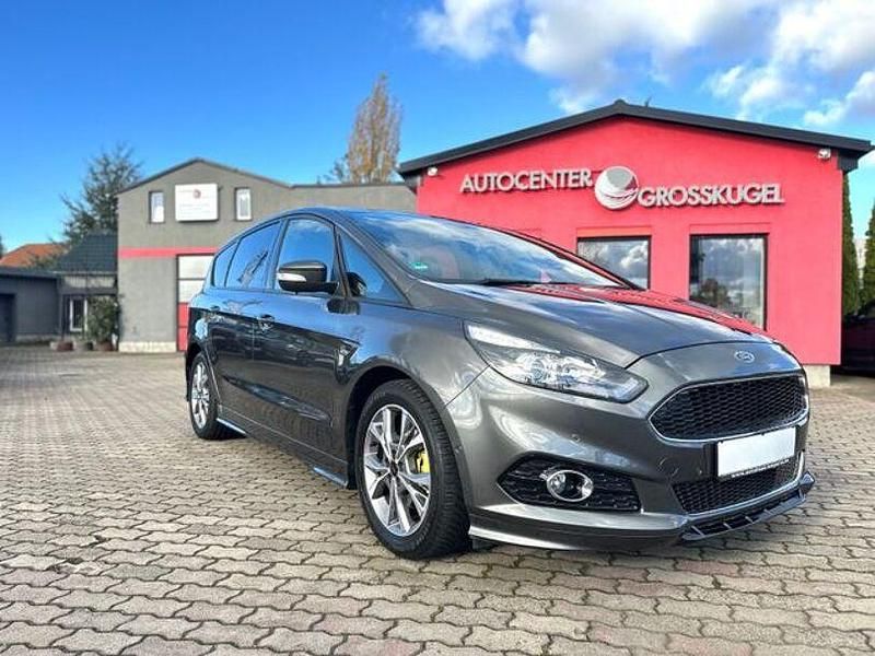 Gebraucht Ford S-MAX Titanium 241 PS (177 kW) 2019 Schwarz Van / Kleinbus