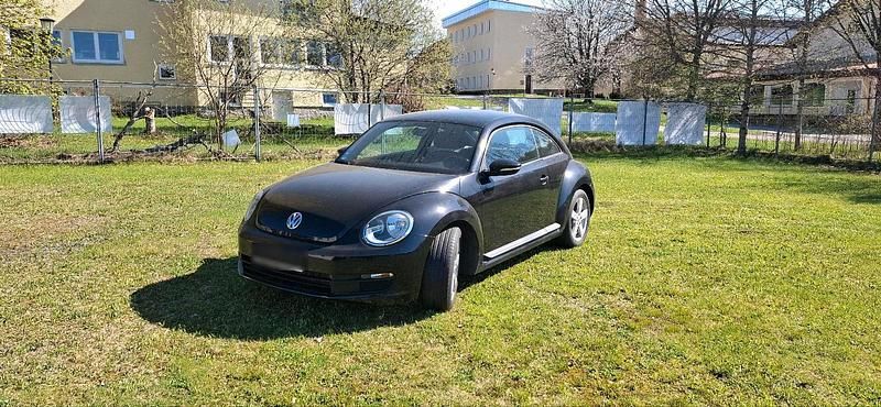 Gebraucht VW Beetle 105 PS (77 kW) 2011 Schwarz Kleinwagen