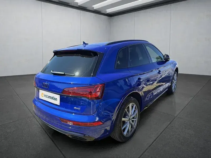 Używany Audi Q5 299 KM (219 kW) 2025 Niebieski SUV