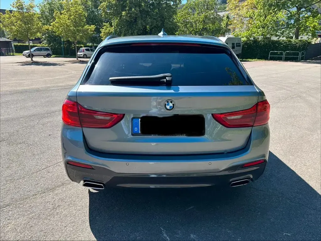 Gebraucht BMW 530 Performance 265 PS (194 kW) 2018 Silber Kombi