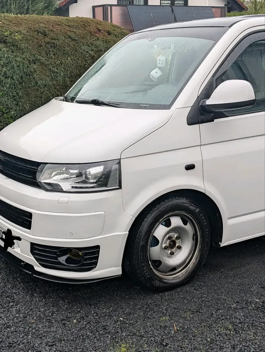 Gebraucht VW T5 Edition 179 PS (131 kW) 2012 Weiß Van