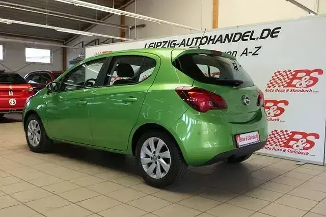 Gebraucht Opel Corsa Innovation 101 PS (74 kW) 2017 Grün Kleinwagen