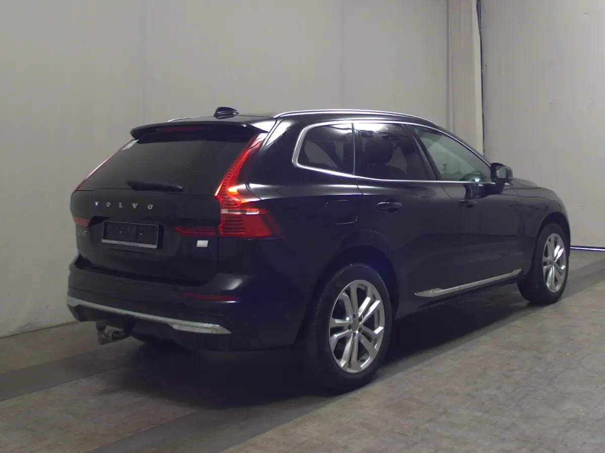Gebraucht Volvo XC60 Plus 398 PS (292 kW) 2023 Schwarz SUV