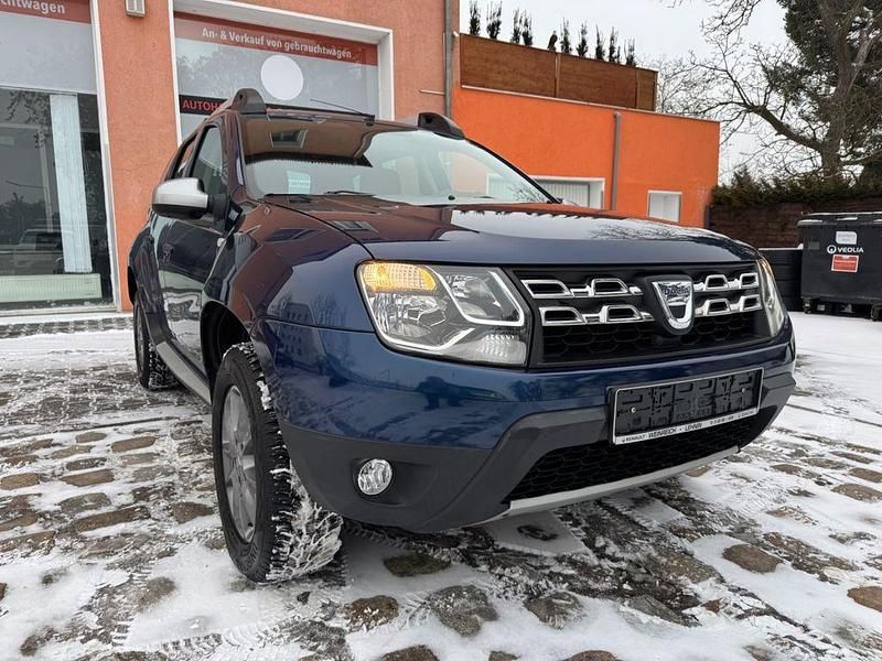 Gebraucht Dacia Duster Celebration 125 PS (91 kW) 2015 Blau SUV