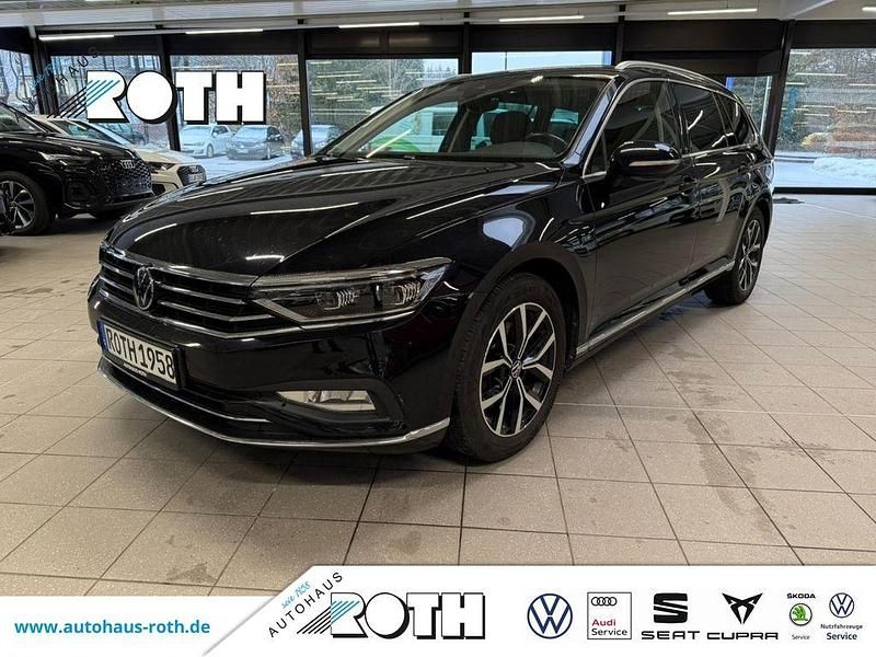 Schwarz Gebraucht 2023 VW Passat Elegance Kombi | 21.990 € (Fairer Preis) - Bild 1/4