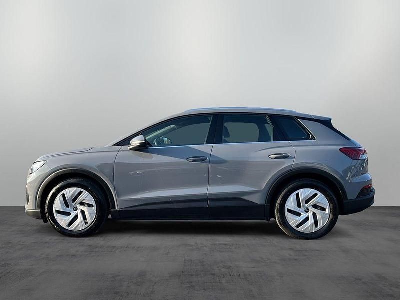 Gebraucht Audi Q4 e-tron Comfort 150 kW (204 PS) 2022 Kieselgrau SUV