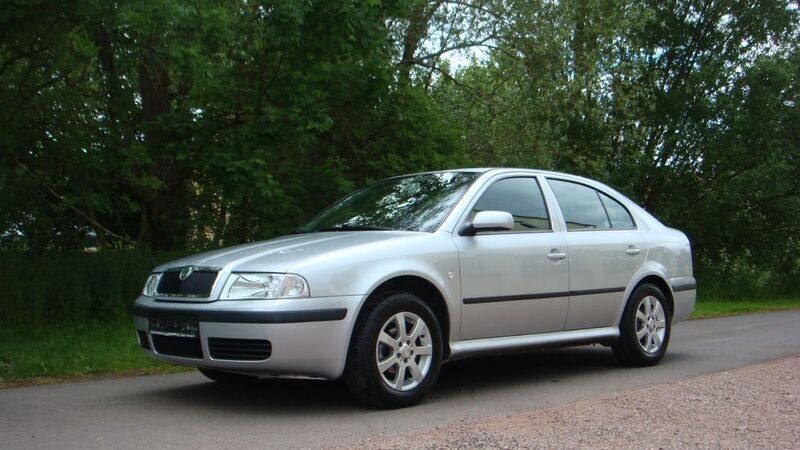 Silber Gebraucht 2007 Skoda Octavia Tour Limousine | 1.990 € (Guter Preis) - Bild 1/4