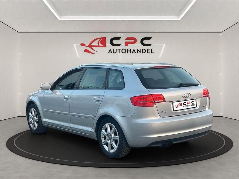 Gebraucht Audi A3 Ambiente 125 PS (91 kW) 2012 Silber Kleinwagen