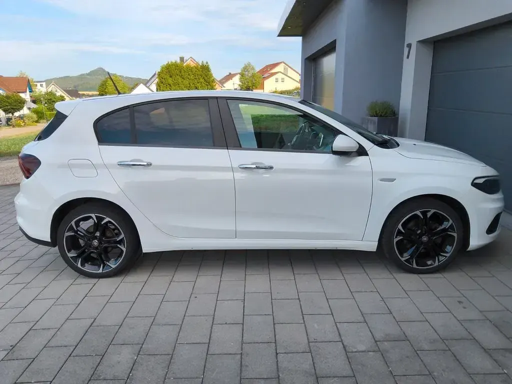 Gebraucht Fiat Tipo Lounge 95 PS (69 kW) 2020 Weiß Limousine