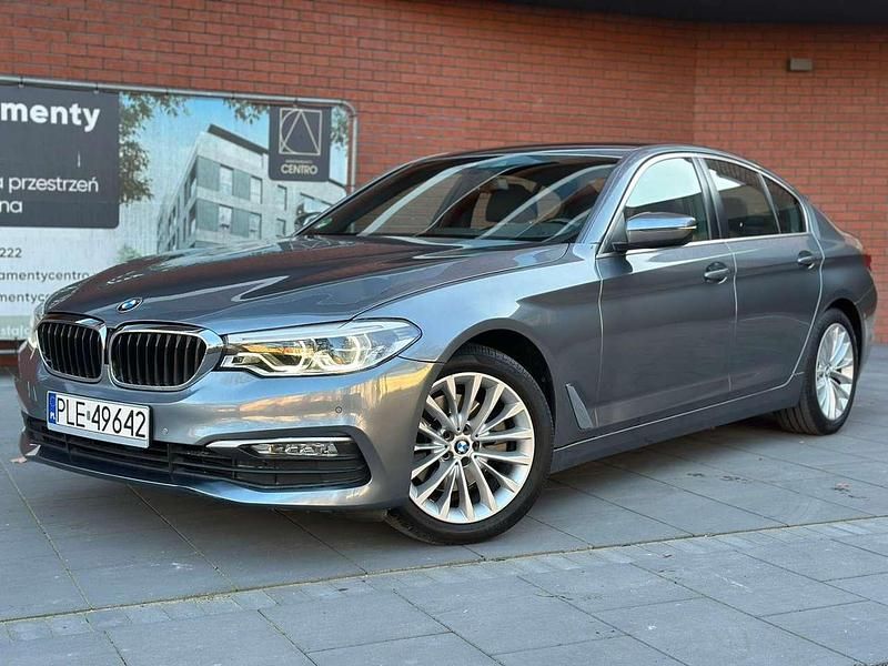 Gebraucht BMW 520 Luxury Line 184 PS (135 kW) 2018 Limousine