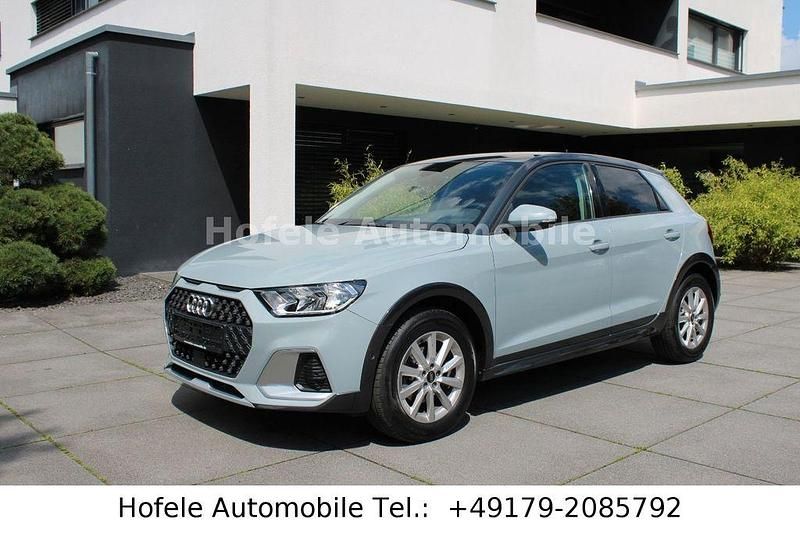 Grau Gebraucht 2022 Audi A1 Sport Kleinwagen | 21.950 € (Guter Preis) - Bild 1/4