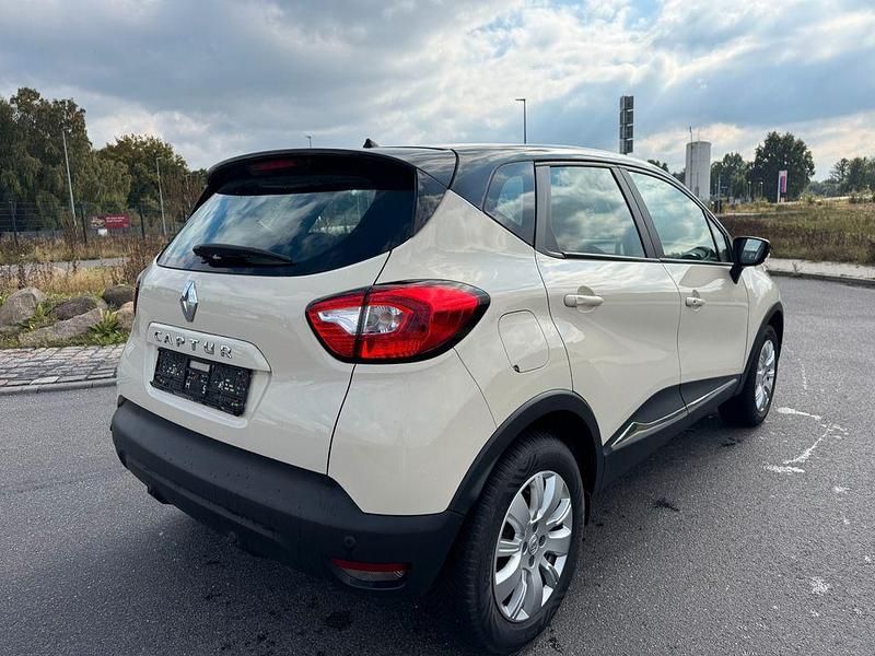 Gebraucht Renault Captur Experience 90 PS (66 kW) 2017 Gelb SUV