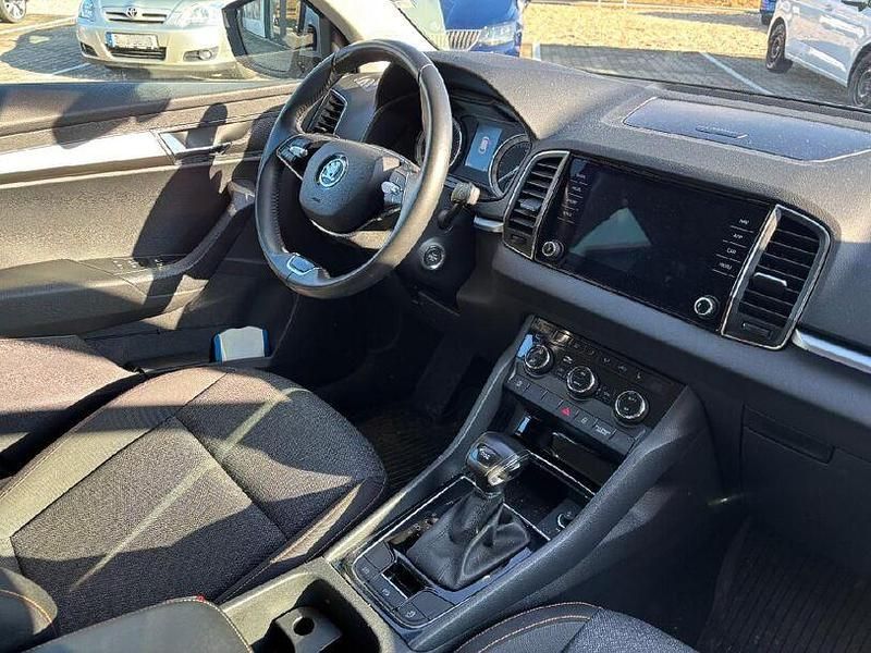 Gebraucht Skoda Karoq Clever 150 PS (110 kW) 2021 Brilliantsilber metallic SUV