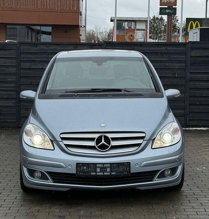 Gebraucht Mercedes B200 140 PS (102 kW) 2007 Blau Van / Kleinbus