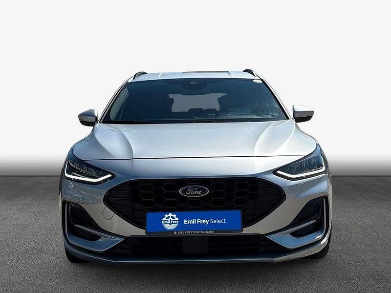 Używany Ford Focus ST-Line X 155 KM (114 kW) 2025 Srebrny Sedan/Limuzyna