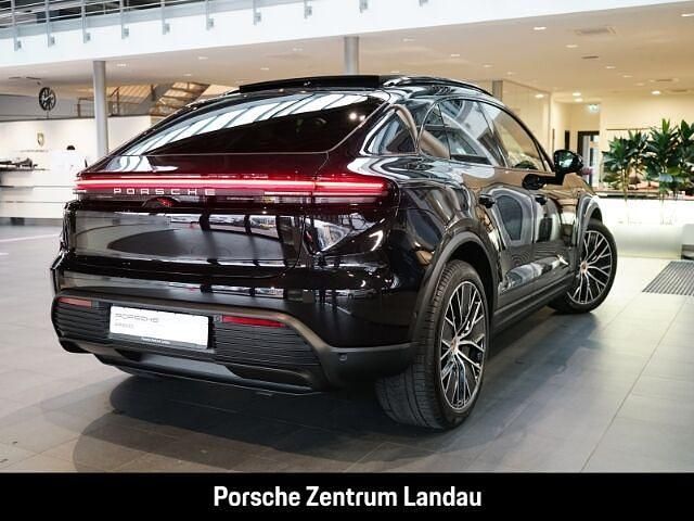 Gebraucht Porsche Macan 380 kW (517 PS) 2025 Tiefschwarzmetallic SUV