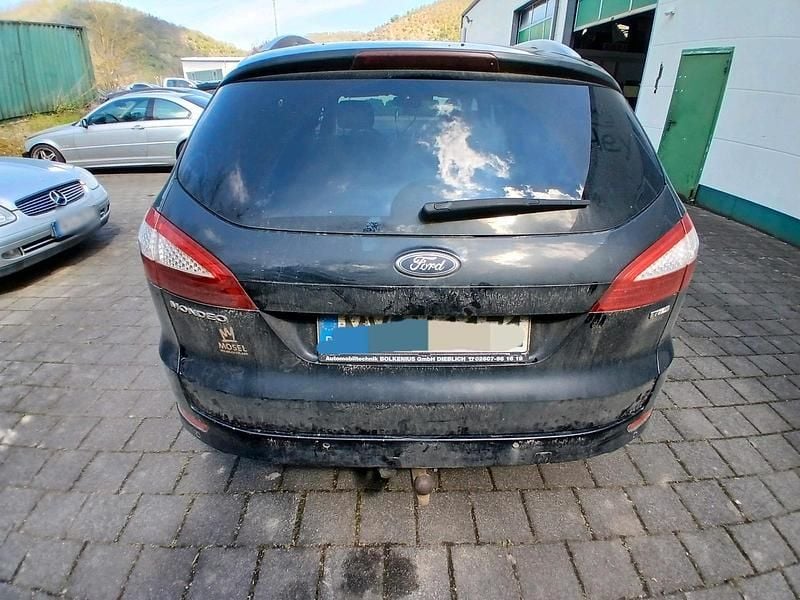Gebraucht Ford Mondeo 140 PS (102 kW) 2009 Schwarz Kombi