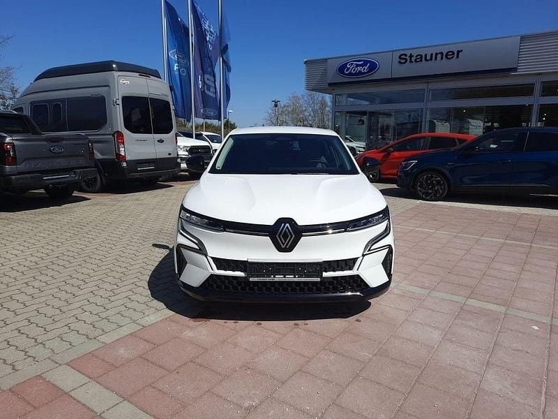 Gebraucht Renault Megane E-Tech Equilibre 96 kW (131 PS) 2022 Weiß Limousine