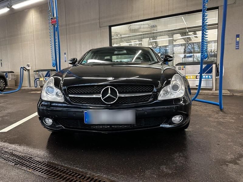 Gebraucht Mercedes CLS500 306 PS (225 kW) 2007 Schwarz Coupé