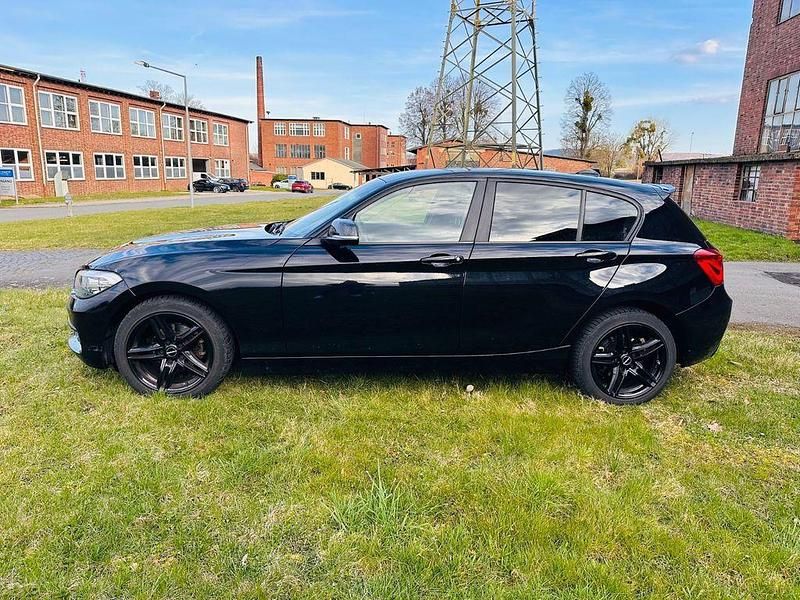 Gebraucht BMW 118 Advantage 136 PS (100 kW) 2015 Schwarz Kleinwagen