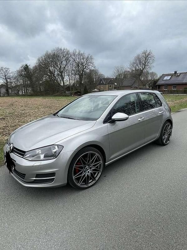 Second-hand VW Golf VII Trendline 86 CP (63 kW) 2013 Gri Hatchback