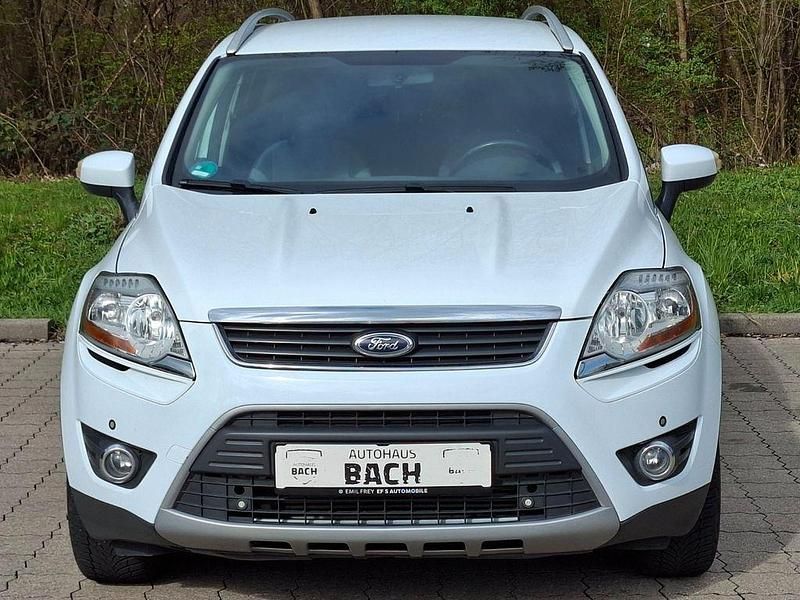 Gebraucht Ford Kuga Champions Edition 140 PS (102 kW) 2012 Weiß SUV