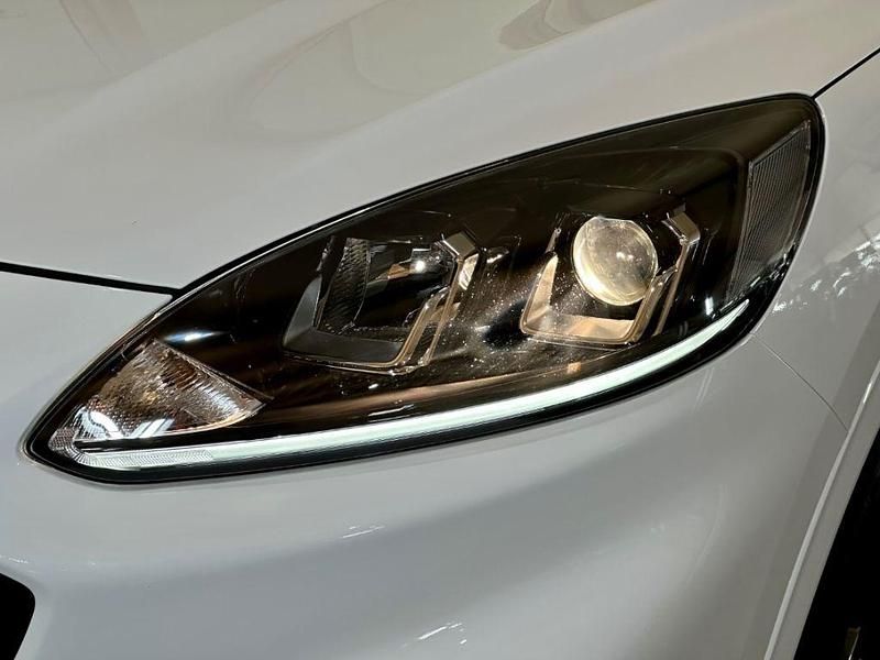 Gebraucht Ford Kuga ST-Line 152 PS (111 kW) 2022 Weiss SUV