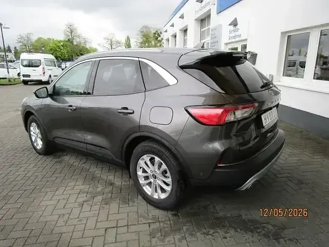 Używany Ford Kuga Titanium 152 KM (111 kW) 2022 Szary SUV