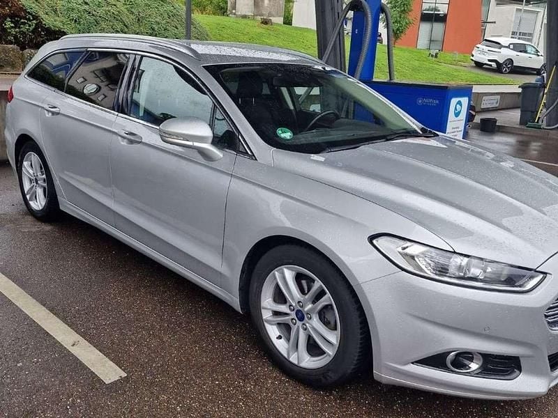 Silber Gebraucht 2016 Ford Mondeo Business Edition Kombi | 12.950 € (Etwas zu teuer) - Bild 1/4