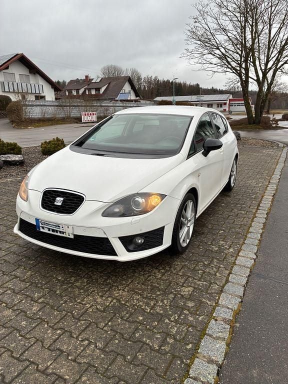 Gebraucht Seat Leon FR 140 PS (102 kW) 2011 Weiß Kleinwagen