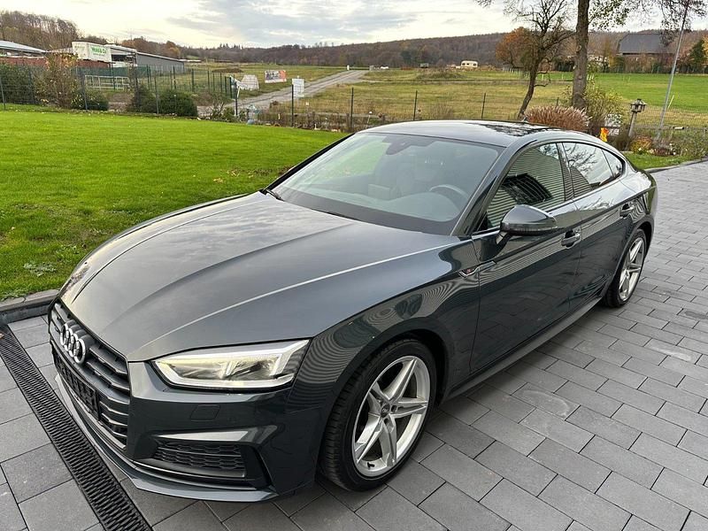 Grau Gebraucht 2017 Audi A5 S-Line Limousine | 17.999 € (Fairer Preis) - Bild 1/4