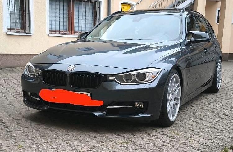 Grau Gebraucht 2013 BMW 330 Kombi | 15.000 € (Superpreis) - Bild 1/4
