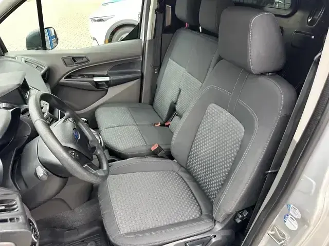 Używany Ford Transit Connect Trend 2021 Srebrny Minivan